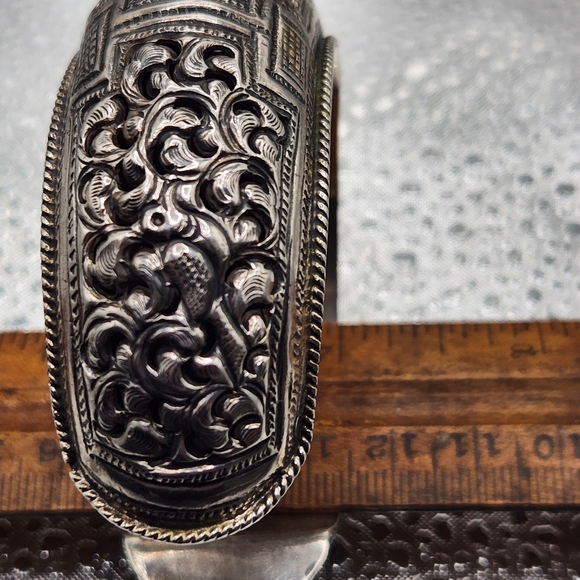 Estate Art Nouveau Sterling Silver Engraved Bracelet Floral Birds Chunky - Picture 6 of 8